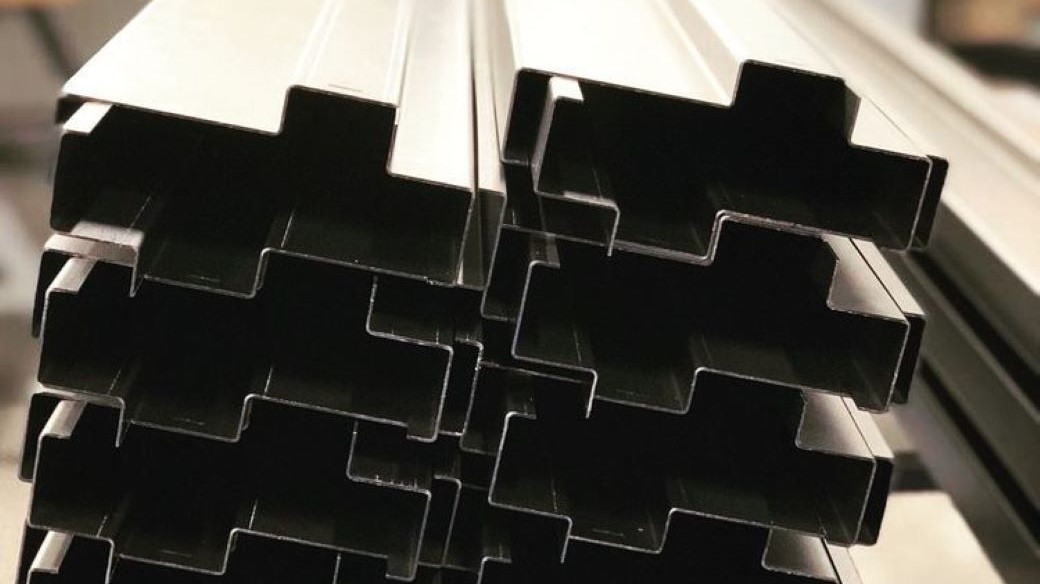 Doblez CNC